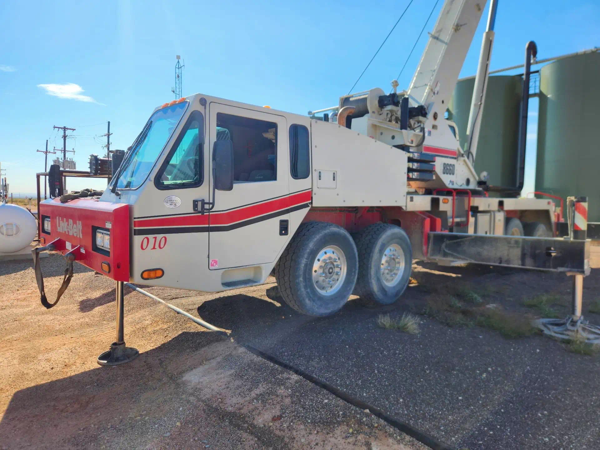 582058-2019-Link-Belt-HTC-8660-Cranes-Telescopic-Boom-Truck-Cranes-1920-4-1