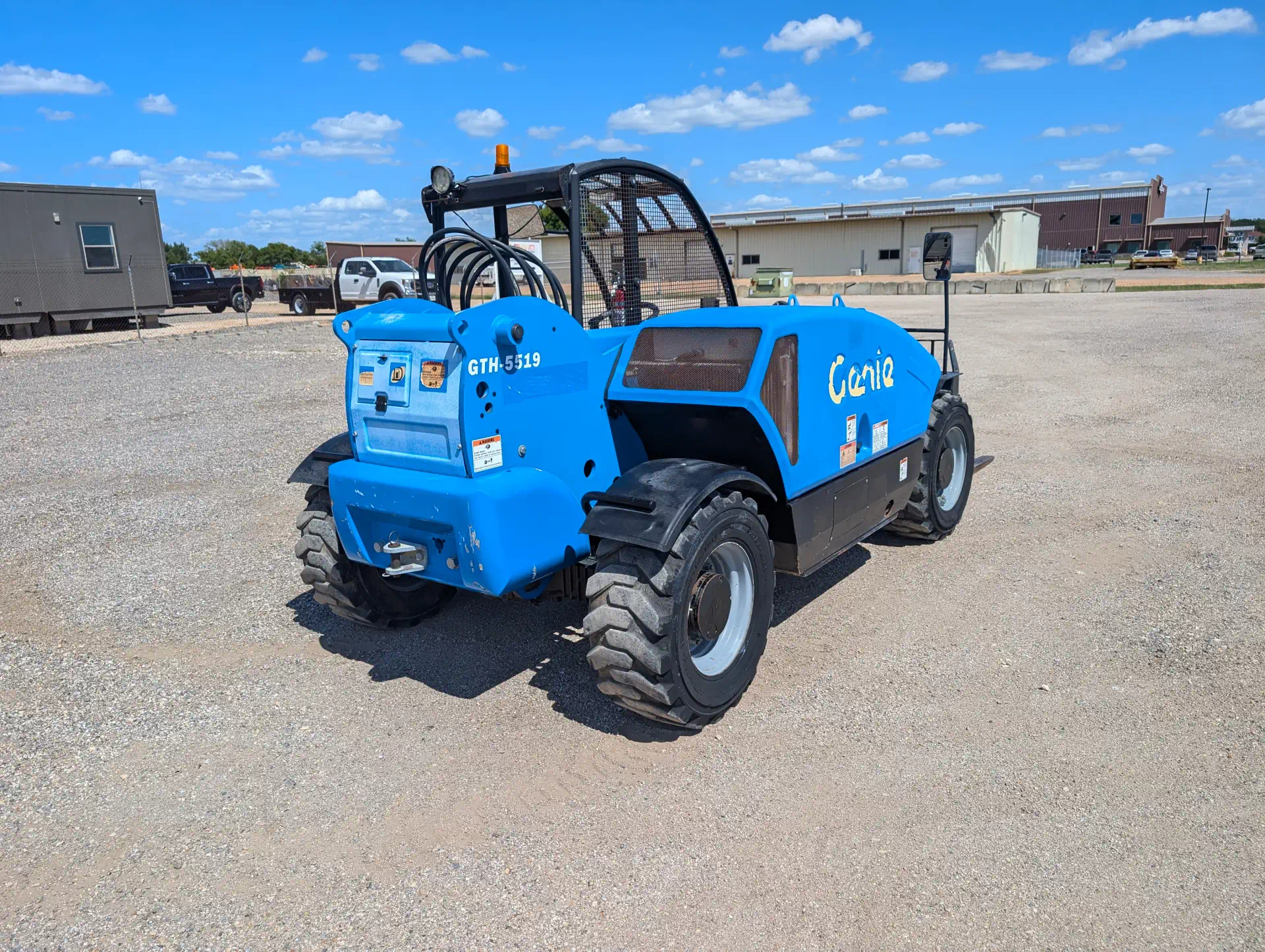 582984-2017-Genie-GTH-5519-Lifts-Telehandlers-1920-3-1