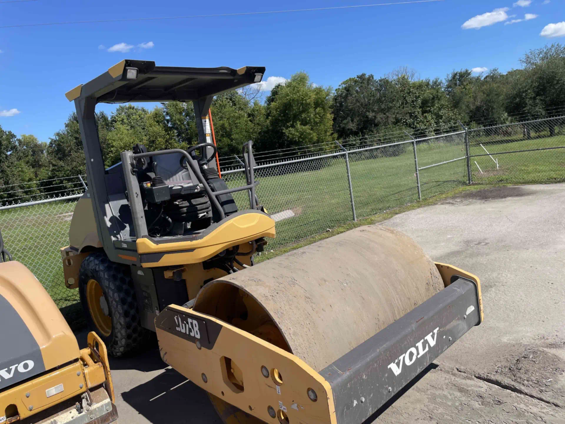 Rhino Machinery | Compactors