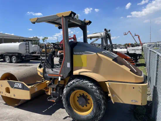 Rhino Machinery | Volvo SD75B