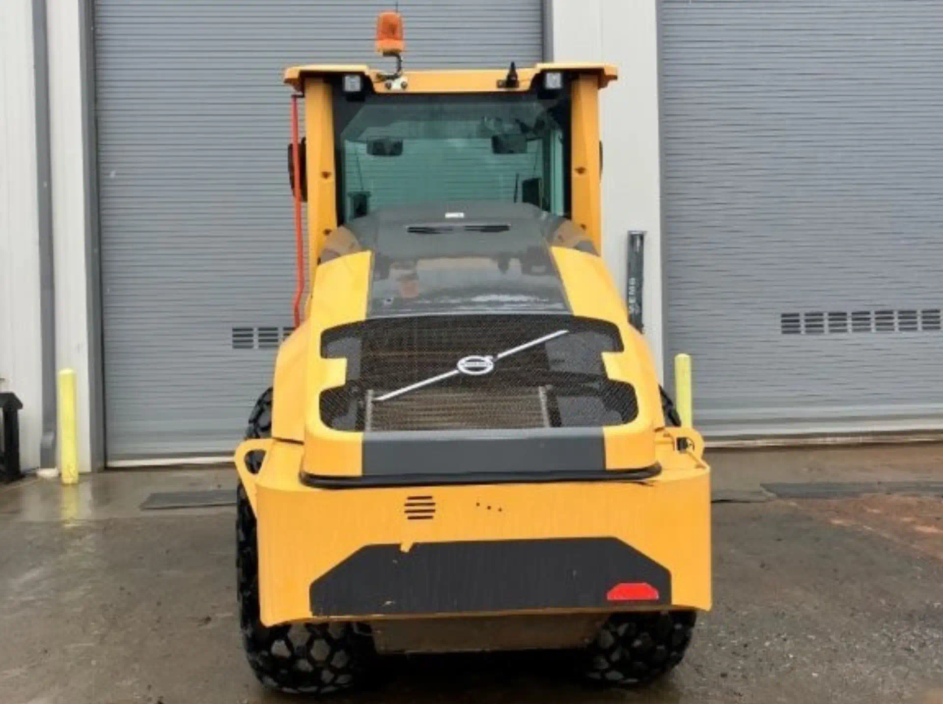 583503-2022-Volvo-SD115B-Compactors-Smooth-Drum-1920-4-1
