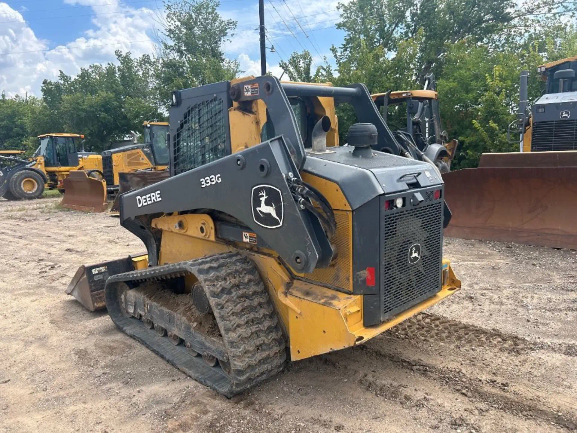 583579-2020-Deere-333G-Skid-Steers-Track-1920-3-1