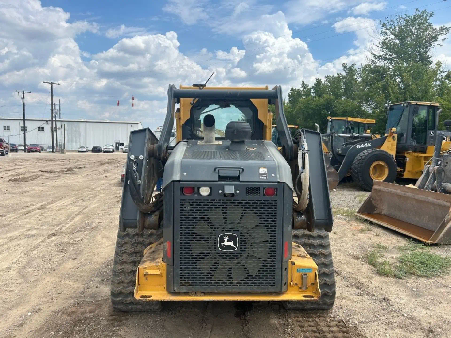 583579-2020-Deere-333G-Skid-Steers-Track-1920-4-1