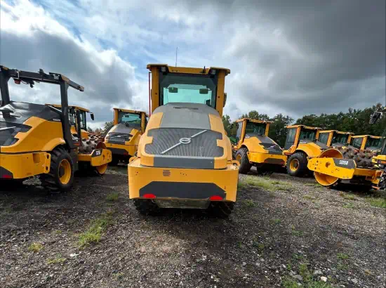 ./images/583857/550/583857-2023-Volvo-SD115B-Compactors-Padfoot-550-4-1.webp