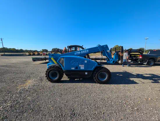 ./images/584163/550/584163-2017-Genie-GTH-5519-Lifts-Telehandlers-550-1-1.webp