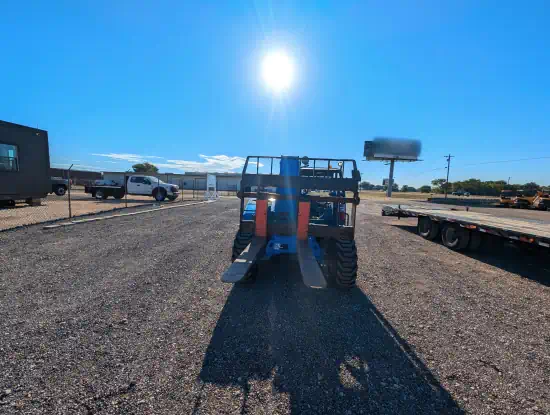 ./images/584163/550/584163-2017-Genie-GTH-5519-Lifts-Telehandlers-550-3-1.webp