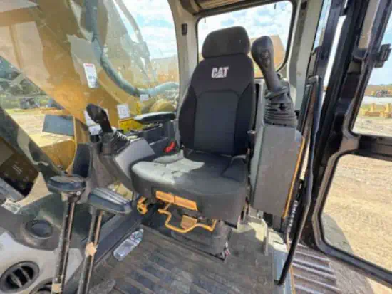 ./images/584174/550/584174-2021-Caterpillar-349-Excavators-Crawler-550-10-1.webp