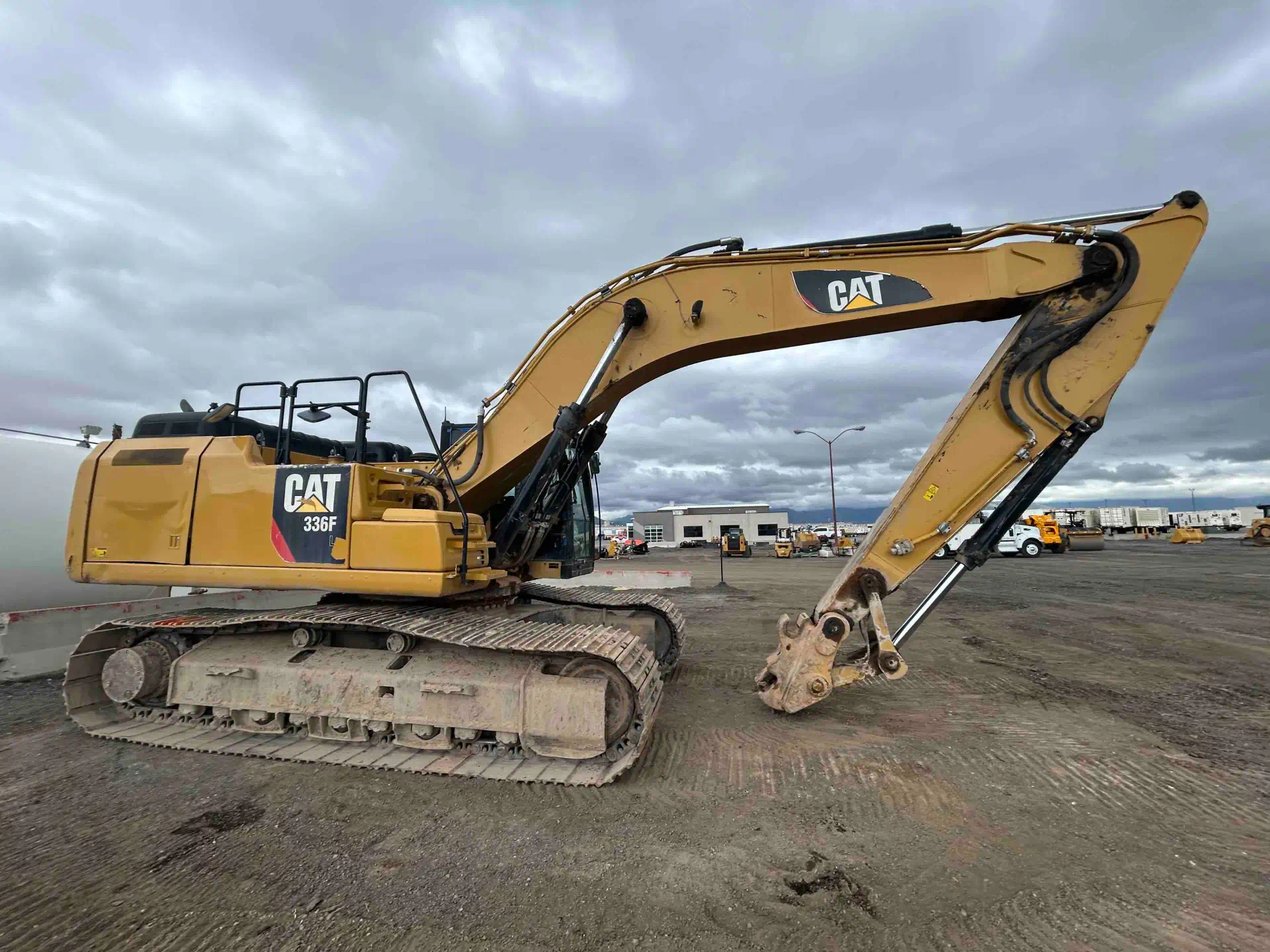 Caterpillar336FL
