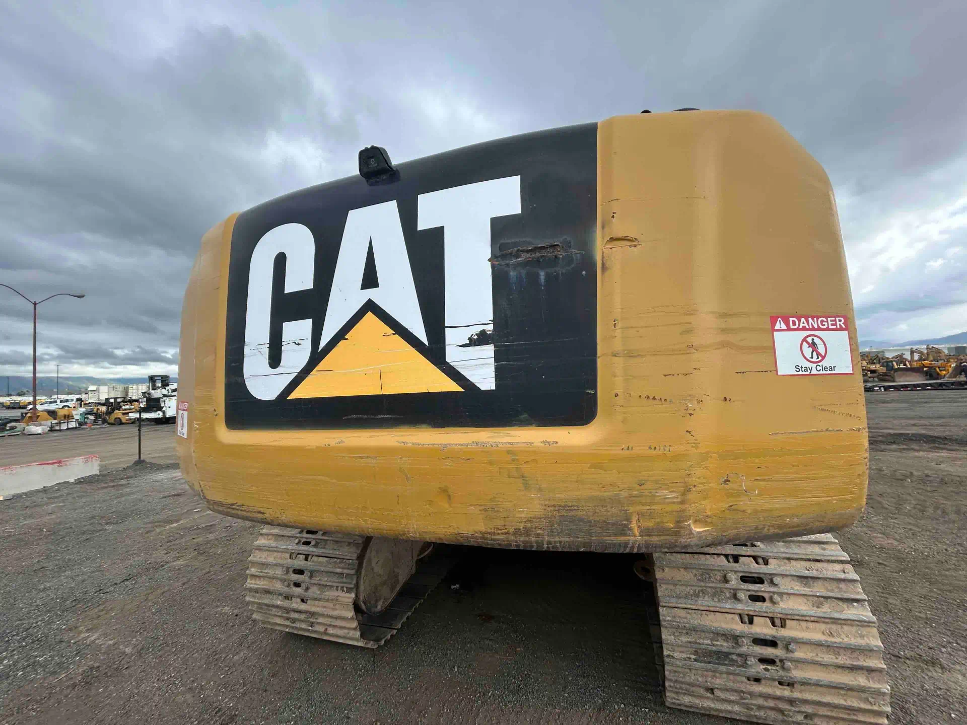584449-2015-Caterpillar-336FL-Excavators-Crawler-1920-4-1