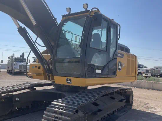 ./images/584611/550/584611--Deere-210G-LC-Excavators-Crawler-550-1-1.webp