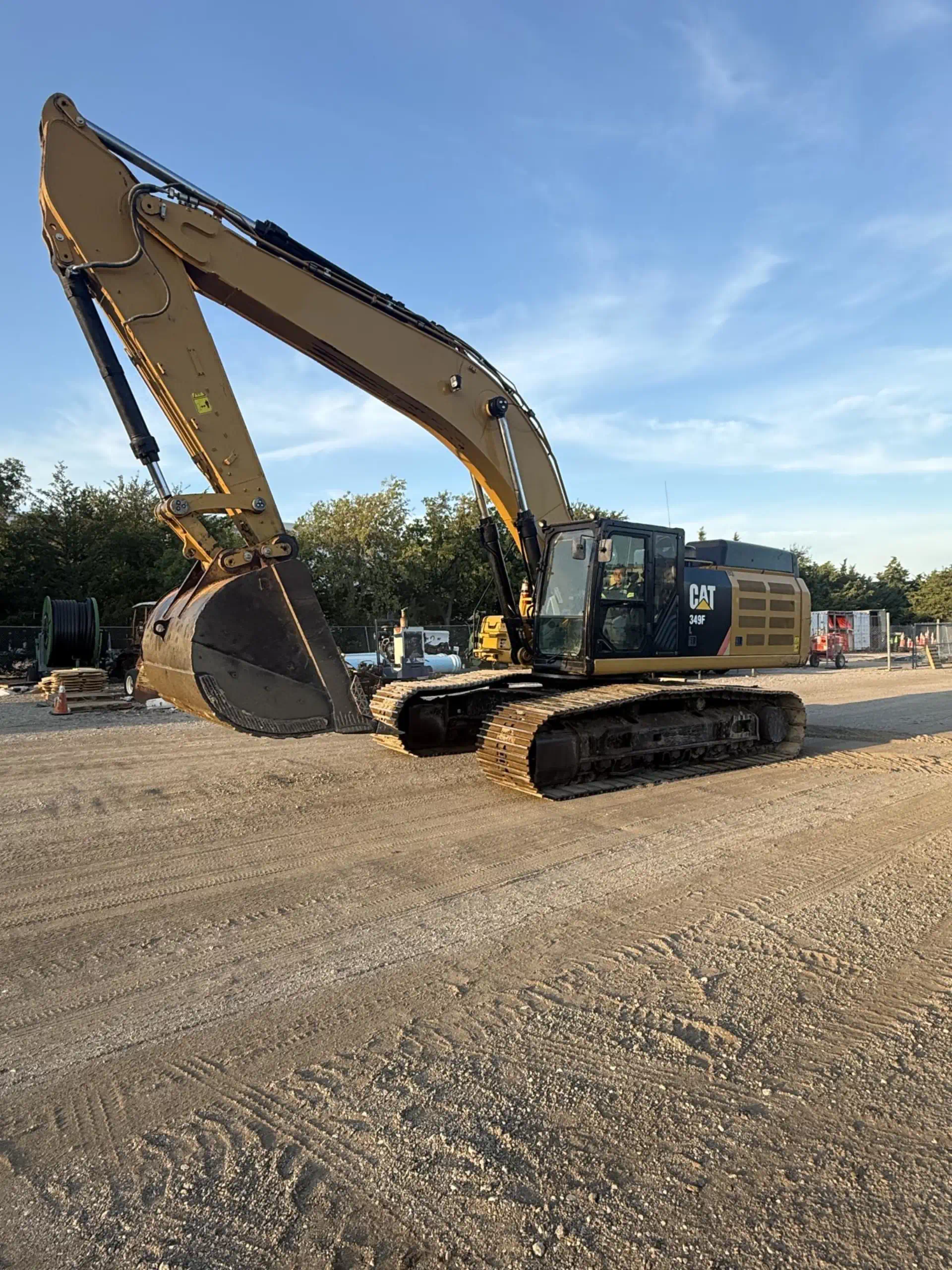 634108-2020-Caterpillar-349FL-Excavators-Crawler-1920-1-1