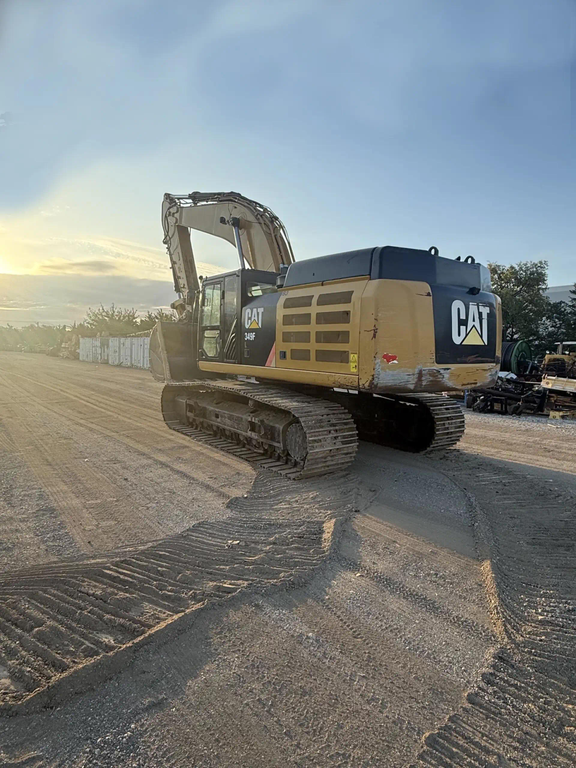 634108-2020-Caterpillar-349FL-Excavators-Crawler-1920-2-1