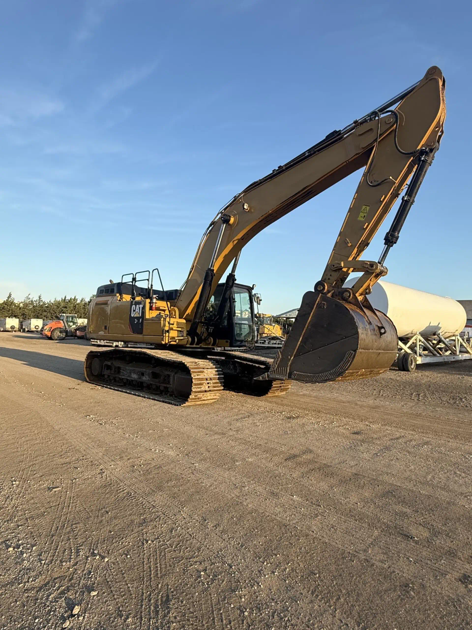 634108-2020-Caterpillar-349FL-Excavators-Crawler-1920-3-1