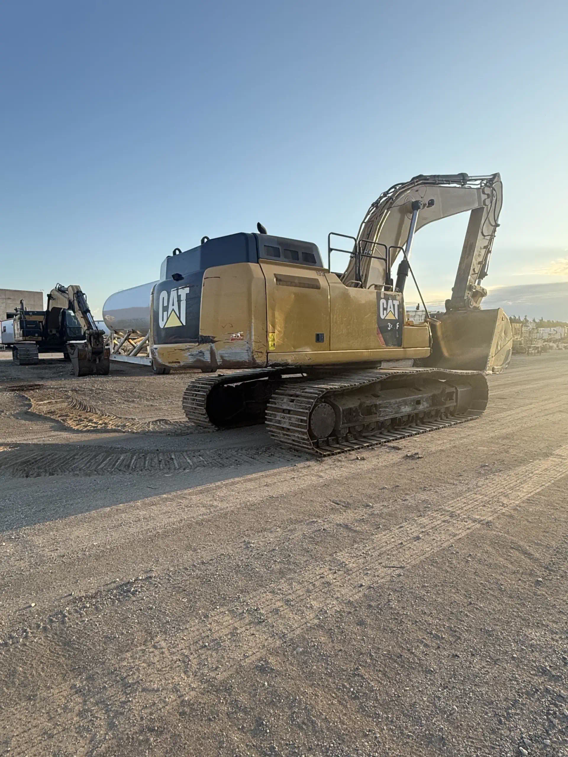634108-2020-Caterpillar-349FL-Excavators-Crawler-1920-4-1
